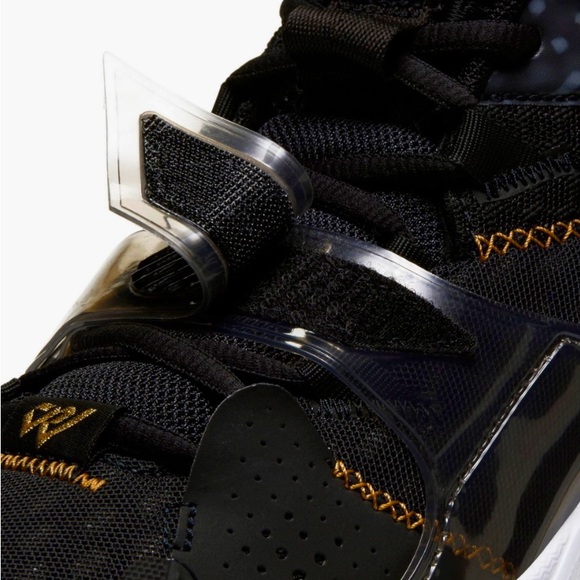 women’s Jordan’s shoes - Picture 4 of 9